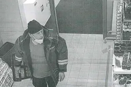 Atpažinkite nuotraukoje matomą vyrą