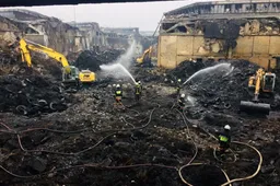 Alytaus bendrovėje „Ekologistika“ pradedamos tvarkyti sudegusios padangų atliekos