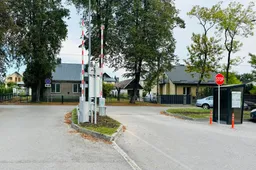 Alytaus ligoninės stovėjimo aikštelė Vakaro gatvėje – mokama