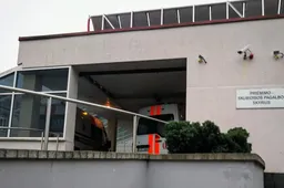 Vyras sukniubo ir mirė darbo vietoje