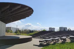 Joninės: nuo vainikų, laužų iki Dambrausko, Stalionio, Zvonkuvienės dainų