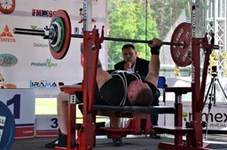 Alytaus miesto stadione karaliavo štangos mylėtojai