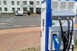 Moteris neteko kelių dešimčių tūkstančių eurų