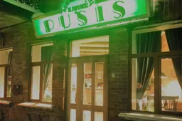 Legendinė kavinė „Pušis“ vėl atvėrė duris