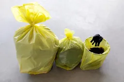 Atliekoms iš užsikrėtusių ir saviizoliacijos žmonių surinkti – geltonieji maišai