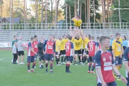 Vartininkas „sudie“ tarė profesionaliam sportui