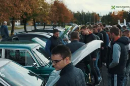 Patobulintų automobilių mėgėjai uždarė sezoną