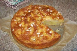 Greitai pagaminamas obuolių pyragas