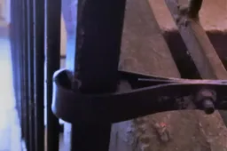 Vyro kūnas rastas tarp turėklų