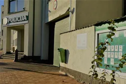 Iš „Iki“ pavogė arti 100-o loterijos bilietų, spyrė į „Maxima“ apsaugą