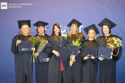 Alytaus mokytojai tapo švietimo lyderystės studijų magistrais