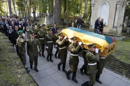 A. Ramanauskas-Vanagas atgulė valstybės vadovų panteone