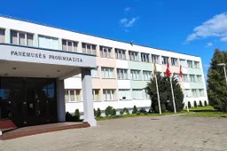 Kaip mokyklos toliau dirbs Dzūkijos sostinėje?