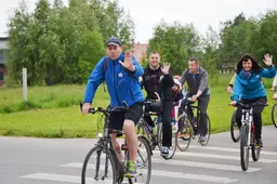 Dviratininkai prašo leidimo važiuoti per pėsčiųjų perėjas, prieš jas įsipareigoja sustoti