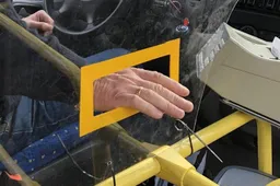 Darbą atnaujina tarpmiestiniai autobusai