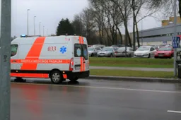 Pėsčiųjų perėjoje bus draudžiama naudotis telefonu