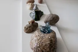 Sėkmės paukštę pagavę teatralai „Teatrakmenius“ dalins po karantino