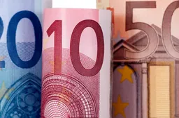 Minimali mėnesinė alga Lietuvoje nuo 2024 m. augs dešimčia procentų