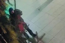 Rotušės aikštėje sugadino girliandą