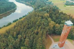 Aukščiausias šalyje apžvalgos bokštas atidarytas prie Birštono