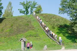 Užlipkite į Alytaus rajono piliakalnius