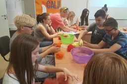 Atvirasis jaunimo centras „Be rėmų“ – atviras tau!