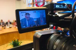 „...Turime didelę problemą: mokyklos – pustuštės, o darželiai – perpildyti“