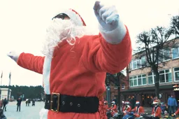 Kalėdų seneliai į Alytaus gatves išvažiavo keturračiais