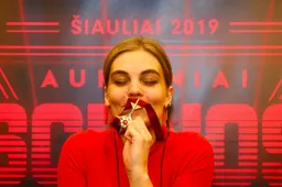 Scenos kryžiaus laureatė: „Tai – įvertinimas  ne tik man, bet ir Alytaus teatrui“