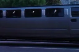 Kito automobilio apgadinimas durelėmis turės būti laikomas draudiminiu eismo įvykiu