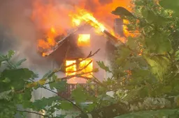 Prie Dailidės ežero degė namas