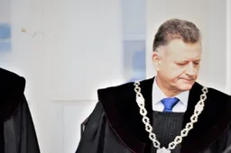 Seimas pritarė teisėjo V. Bavėjano atleidimui