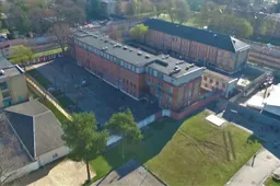 Padaugės iš Alytaus kalėjimo į laisvę išeisiančių asmenų