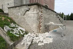 Tvarkomos Vidzgirio bažnyčios prieigos