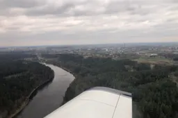 Teismų karuselė prieš savivaldybę ir žemės tarnybą laimėta – sezoną Alytaus aeroklubas pradeda pakylėtai