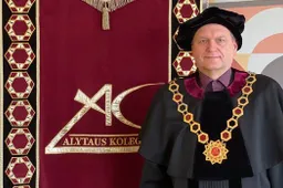 Alytaus kolegija išlydėjo dvidešimtosios aukštojo mokslo laidos absolventus