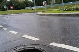 Naujosios g. žiede – ratų „gaudyklė“. Atsargiai - galima įstrigti! (NUOTRAUKOS)