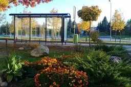 Autobusų laukiantiems - nauja pastogė