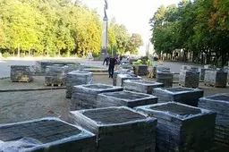 Perklojama aikštė prie Laisvės angelo (VIDEO)