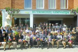 Pirmieji Butrimonių gimnazijos metai