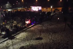 Pirmasis Kalėdų eglutę mieste įžiebė Pirmasis Alytus