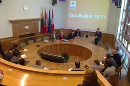„Eurobasket 2011” rengėjai alytiškiams pataria: „Šypsena uždirbs pinigų“