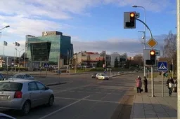 Šviesoforai vienoje intensyviausių sankryžų jau veikia (NUOTRAUKOS)