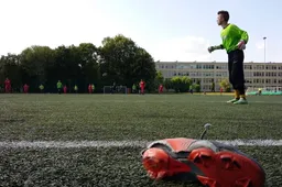 Apskrities futbolo pirmenybes geriausiai pradėjo Veisiejų SBK „Dainava“, Lazdijų FK „Lazdis“ ir Alytaus kolegija