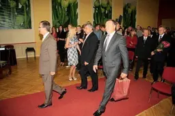 Meras kolegijos direktorei dovanojo kamuolį