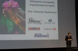 „Tėviškės namai“ minėjo pagalbos dieną ir rodė „Viskas Dievo valioje“