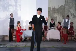 Muziejų nakties šėlionės: nuo romantiško plokštelių traškesio iki naktinio kino ir lobio (NUOTRAUKOS)
