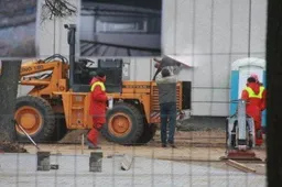 Rotušės aikštėje degė traktorius, rekonstrukcijos darbams liko kelios savaitės