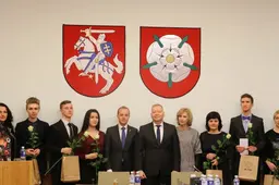 Apdovanoti pavyzdingai studijuojantys ir iniciatyvūs alytiškiai (SĄRAŠAS)