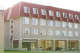 Pas nuteistuosius rasta ir paimta: mobiliojo ryšio telefonų, SIM kortelės, baterijos, įkroviuliai, alkoholio raugo